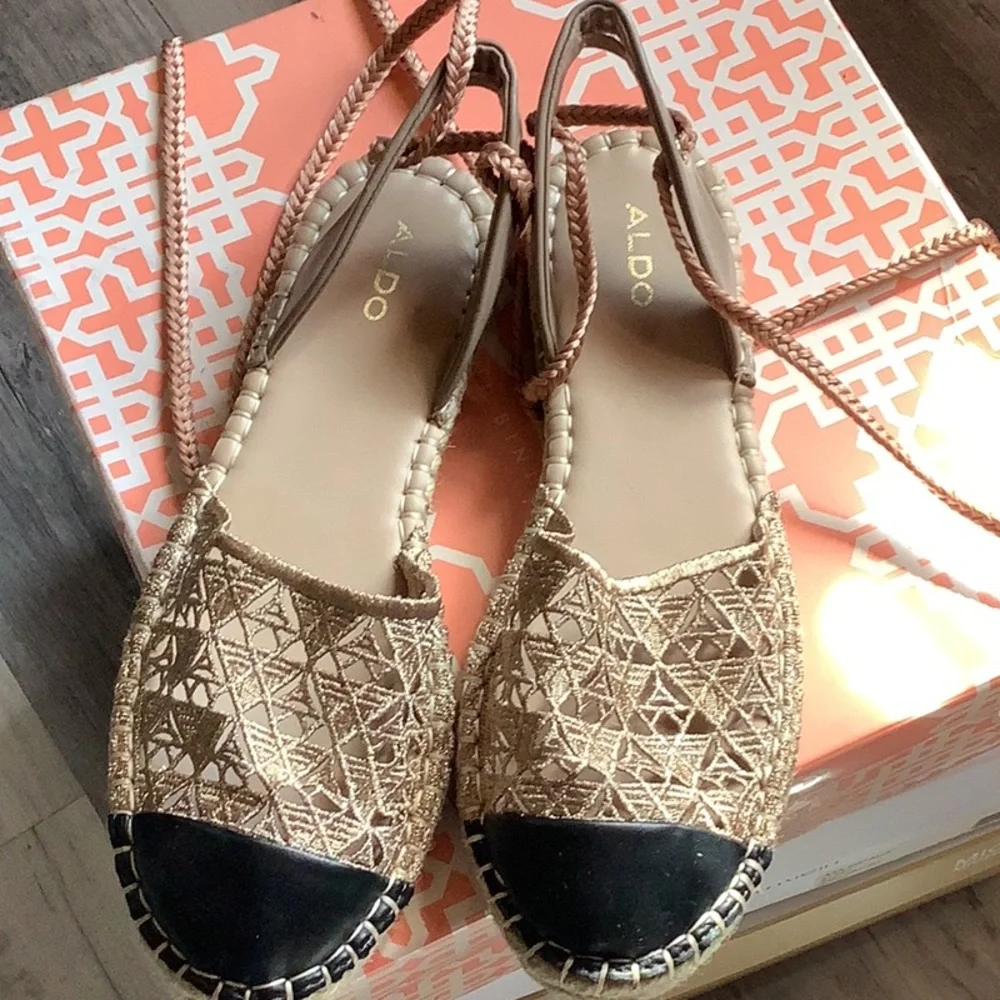 Aldo Metallic Gold and Black Espadrille Flats - Picture 2 of 6